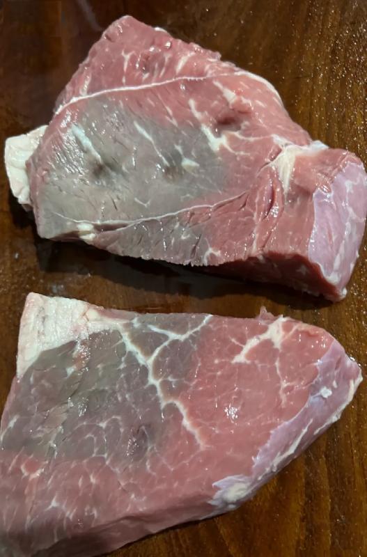 Thịt bò chuyển sang màu xám có phải bị hỏng? Chuyên gia chỉ mẹo xác định độ tươi của thịt bò- Ảnh 1.