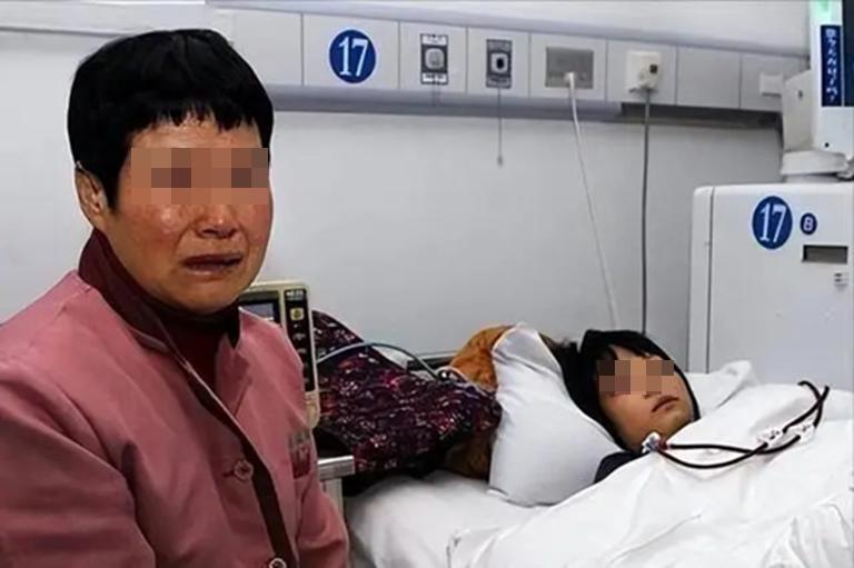 Ung thư âm đạo phát hiện muộn, cô gái hối hận vì không nghe mẹ: Làm việc này mỗi ngày Ung thư âm đạo phát hiện muộn, cô gái hối hận vì không nghe mẹ: Làm việc này mỗi ngày