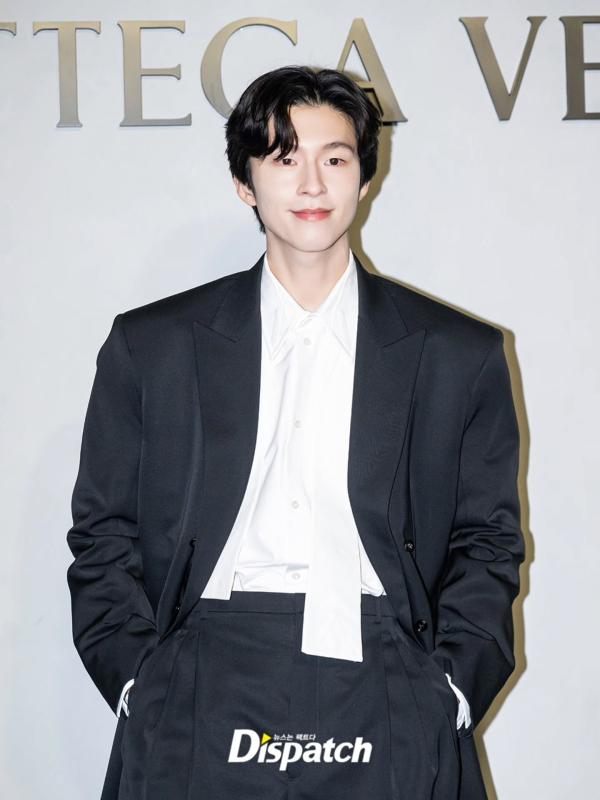 Kim Seon Ho siêu cấp đẹp trai, Lee Young Ae - Moon Ga Young sang ngút ngàn tại event của Bottega- Ảnh 14.