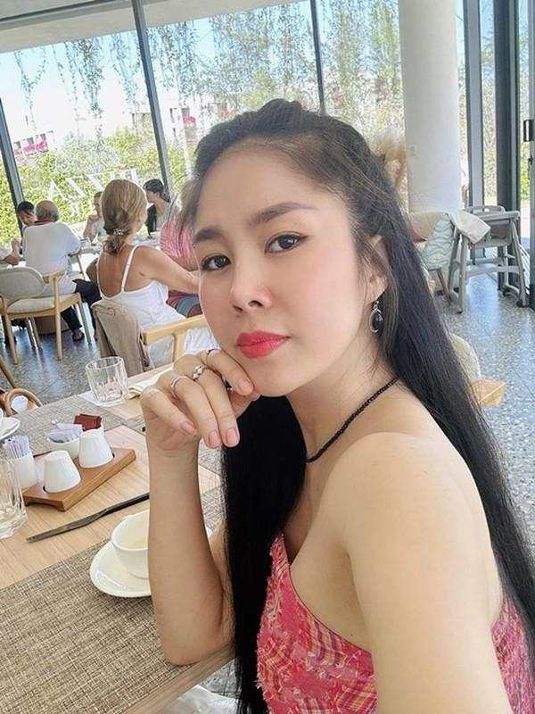 Lê Phương tuổi 40 da căng bóng khiến chồng không ngừng cưng nựng: Có 3 mẹo giữ collagen đáng học hỏi, chị em tuổi trung niên chống già đã thử chưa?- Ảnh 7.