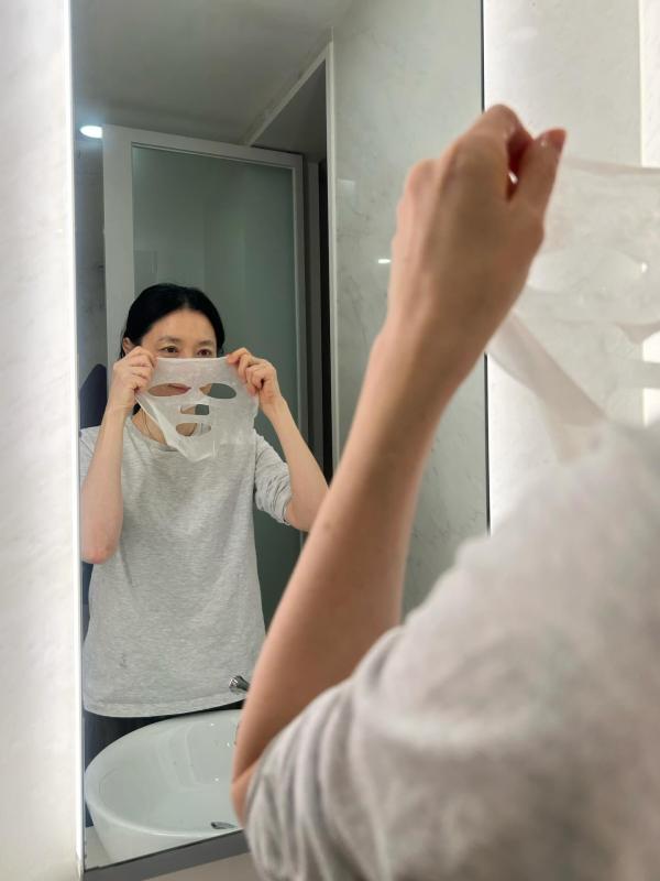 Mỹ nhân 54 tuổi cứ đăng hình là gây xôn xao, chu trình skincare vừa tiết lộ nói lên tất cả- Ảnh 7.