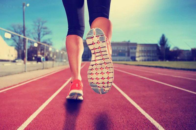 Người đàn ông 52 tuổi tử vong vì ngày nào cũng miệt mài chạy bộ 5km theo cách "chẳng giống ai"- Ảnh 1.