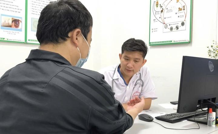 'Sởn da gà' nhìn sán dây dài gần mét trong đại tràng người đàn ông mê ăn đồ tái- Ảnh 1.
