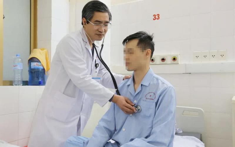 Nhồi máu cơ tim ở tuổi 29: Hồi chuông cảnh báo bệnh mạch vành trẻ hóa- Ảnh 1.