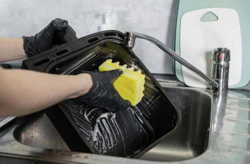 Bất cứ ai sở hữu nồi chiên không dầu được khuyến cáo kiểm tra ngay điều này- Ảnh 1.