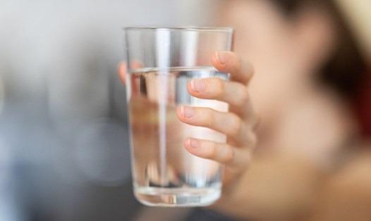 Ăn nhạt, uống nhiều nước: Bí quyết tốt cho thận hay chỉ là hiểu lầm của nhiều người?- Ảnh 2.
