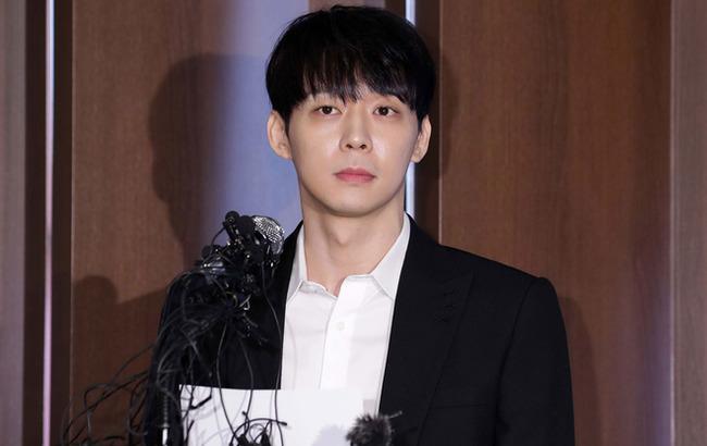Sự hết thời của "ngôi sao mặt dày nhất showbiz": Vướng cả loạt tội danh nghiêm trọng, khóc lóc cầu xin được trở lại- Ảnh 4.