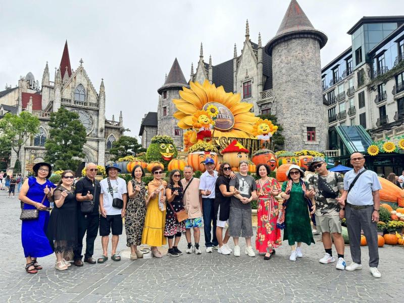 Ngọc Thạch Travel được Sun Group vinh danh "Đối tác xuất sắc 2025 tại Sun World Bà Nà Hills"- Ảnh 4.