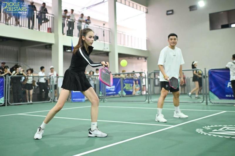 “Các bóng hồng” tỏa sáng tại Pickle Allstars: Khi sắc đẹp bước vào sân đấu pickleball- Ảnh 4.