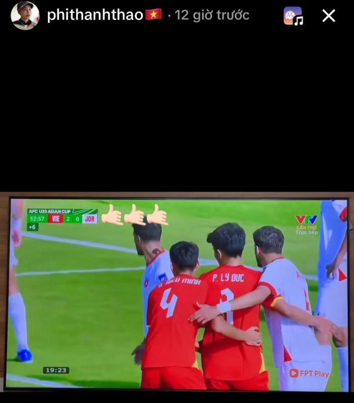 Đang thi đấu U23 châu Á, hotboy Lý Đức U23 Việt Nam vẫn tranh thủ 