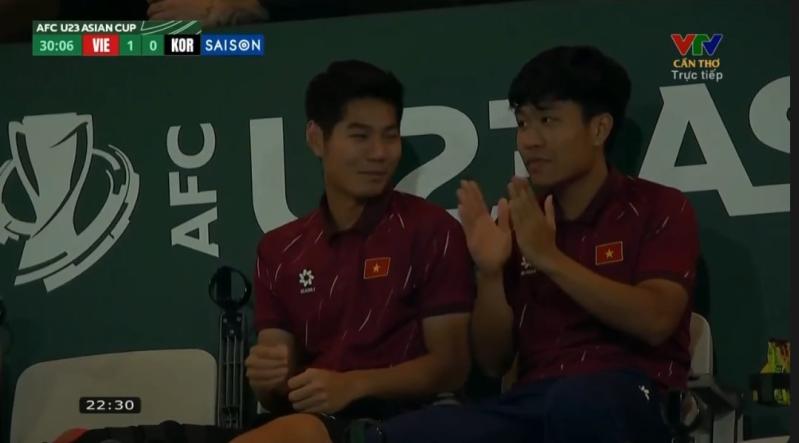 Quốc Việt gây xúc động cực mạnh khi ghi bàn vào lưới U23 Hàn Quốc: Ăn mừng hướng về Hiểu Minh đang chấn thương- Ảnh 3.