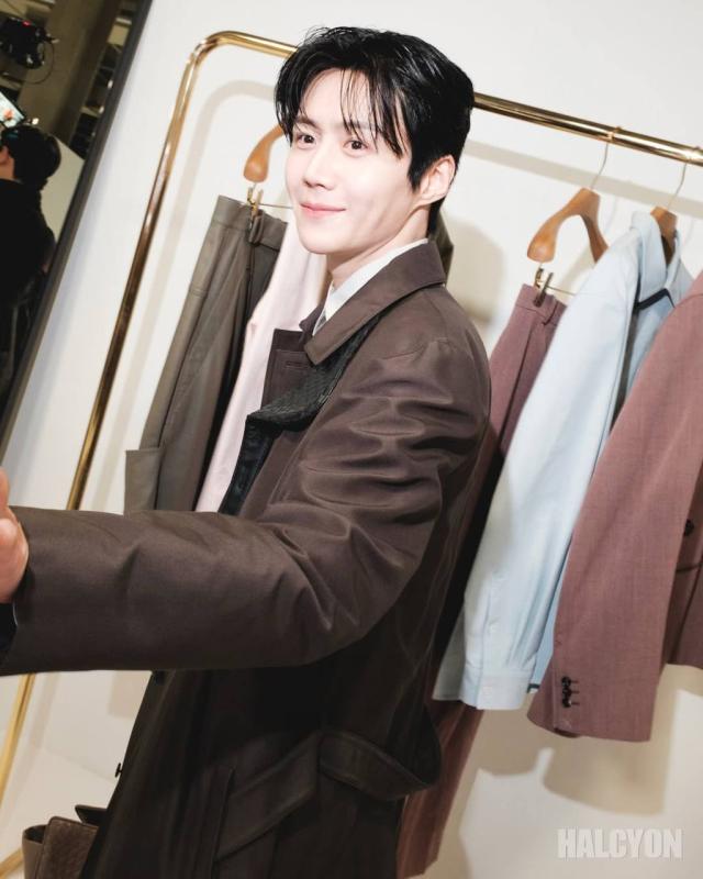 Kim Seon Ho siêu cấp đẹp trai, Lee Young Ae - Moon Ga Young sang ngút ngàn tại event của Bottega- Ảnh 7.