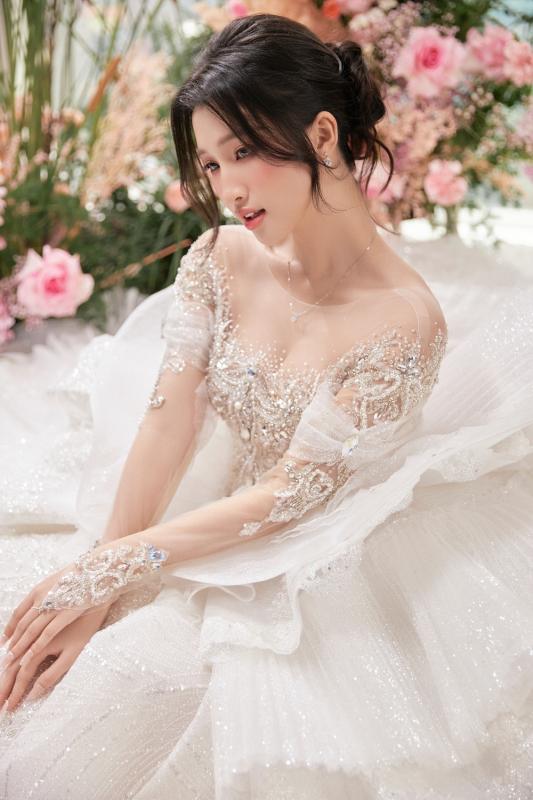 Lộ thiệp cưới Á hậu Phương Nhi và thiếu gia Minh Hoàng: Tổ chức 2 ngày, có hoạt động cực kì đặc biệt- Ảnh 4.