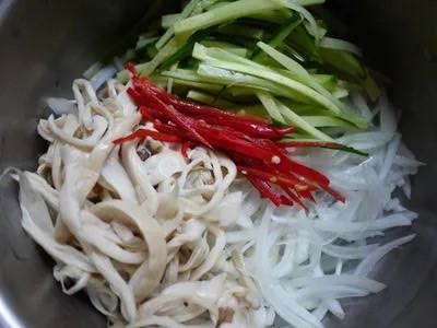 Loại rau mùa đông nhất định phải ăn: 1 miếng thôi đã chứa 18 loại axit amin, giúp bổ tỳ vị, tăng cường miễn dịch- Ảnh 17.