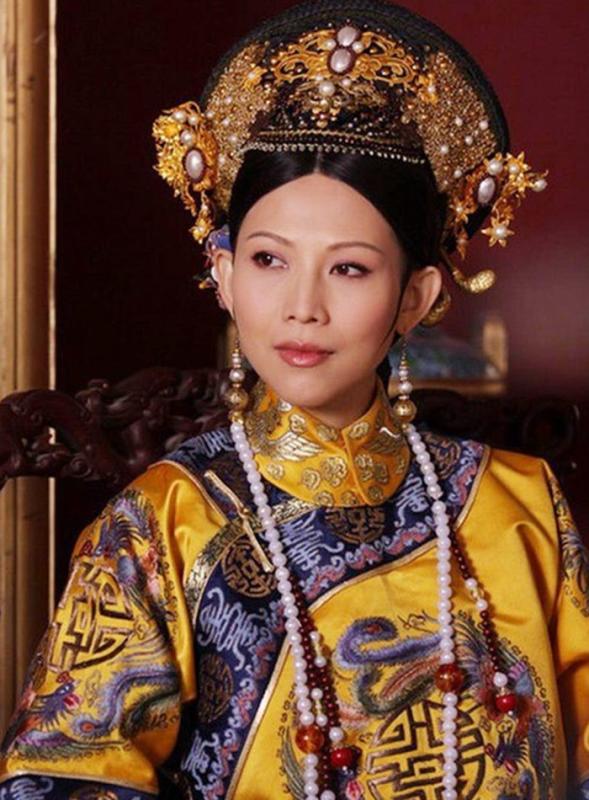 Á hậu làm nhân tình cho đại gia hơn 20 tuổi đi thi hát lấy lại hào quang, nhưng giọng thì "thảm họa"- Ảnh 7.