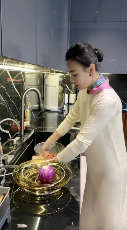 Phương Oanh trở lại- Ảnh 1.