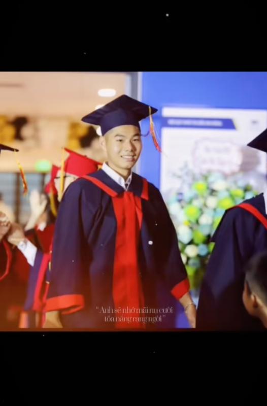 Lộ diện 