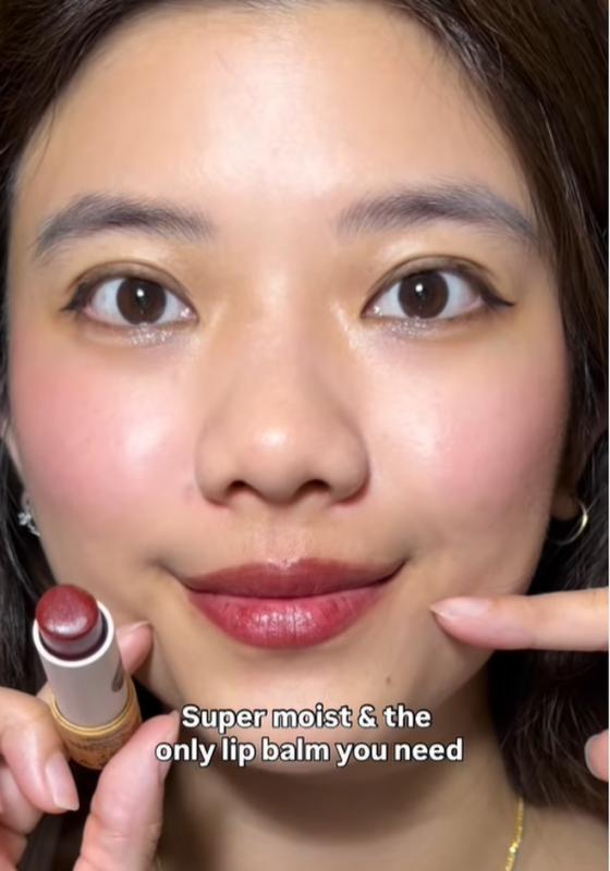 Thỏi son dưỡng 250k mà hút hơn 21 triệu lượt xem vì lên môi quá xinh, 20k comment toàn xin link mua điên cuồng- Ảnh 10.