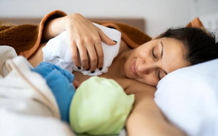 Ngày đầu tiên chào đời của em bé sơ sinh phải vượt 7 CỬA ẢI, bận rộn vô cùng đấy mẹ yêu ạ!- Ảnh 4.