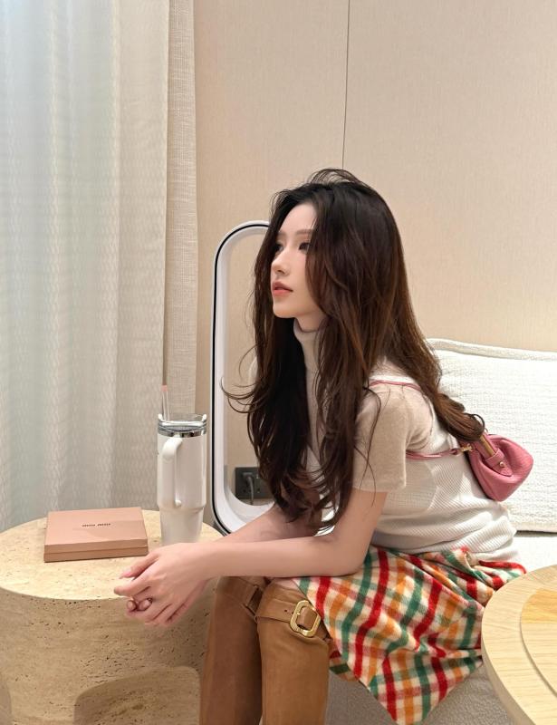 Hot girl không bị lu mờ trước nữ thần Kpop: Visual như búp bê nhưng mặt mộc mới đỉnh- Ảnh 18.