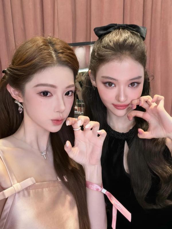 Hot girl không bị lu mờ trước nữ thần Kpop: Visual như búp bê nhưng mặt mộc mới đỉnh- Ảnh 2.