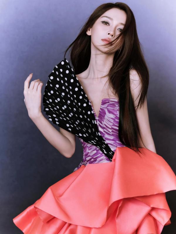 Angelababy gây phẫn nộ vì mặc đồ Haute Couture để livestream bán hàng- Ảnh 4.