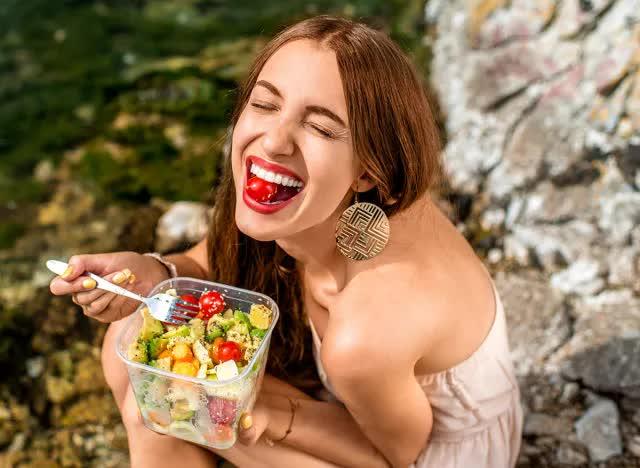 7 thay đổi lớn trong hướng dẫn chế độ ăn uống mới của Hoa Kỳ: Không quá xa lạ với người Việt, nhiều người thích ngay từ điều đầu tiên- Ảnh 1.