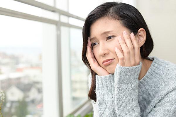 Qua 35 tuổi càng mệt và già nhanh? Bác sĩ gợi ý 7 thực phẩm 