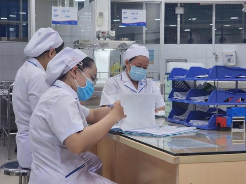 Những tiếng khóc trong veo đêm giao thừa: Mùa xuân bắt đầu từ phòng sinh- Ảnh 5.