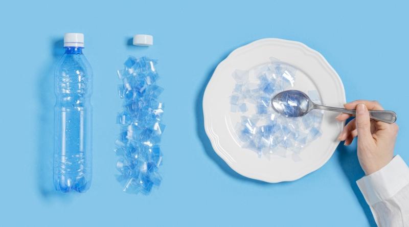 Bánh giò hộp nhựa gây sốt thị trường: Ngon - tiện - nhưng nỗi lo vi nhựa khiến người tiêu dùng dè chừng- Ảnh 4.