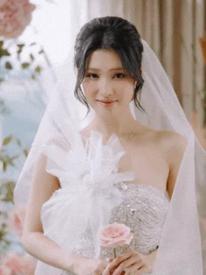 Ảnh cưới của Á hậu Phương Nhi: Visual và thần thái 100 điểm!- Ảnh 1.