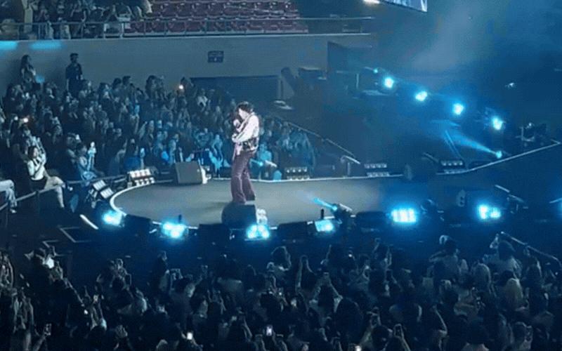 Khung cảnh đáng sợ tại fanmeeting Dương Domic- Ảnh 2.
