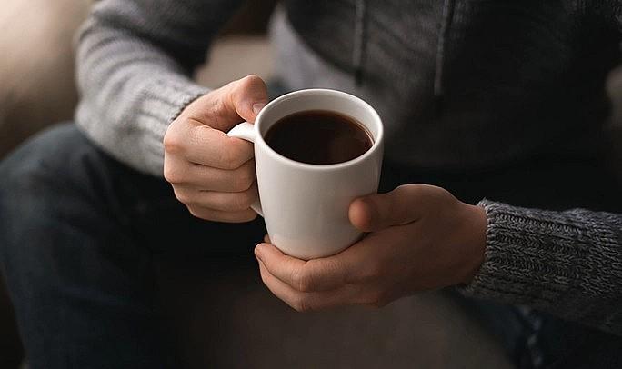 Khuyến cáo: Thói quen uống cà phê sáng gây hại dạ dày- Ảnh 1.