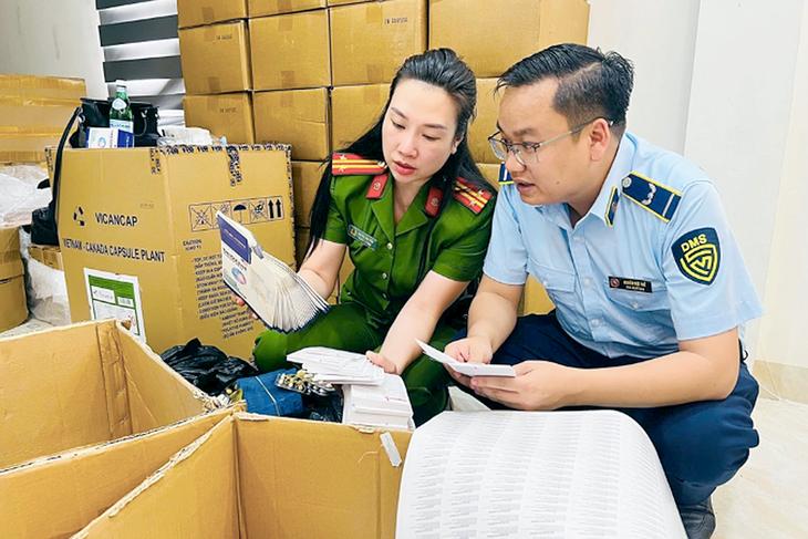 Bóc trần loạt vụ mỹ phẩm, sữa, thực phẩm chức năng giả- Ảnh 7.