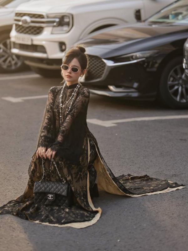 Hài: 1 mét vuông 10 nàng hoá phú bà áo dài ren, đụng hàng khiếp thế này mà vẫn đu trend mạnh- Ảnh 6.