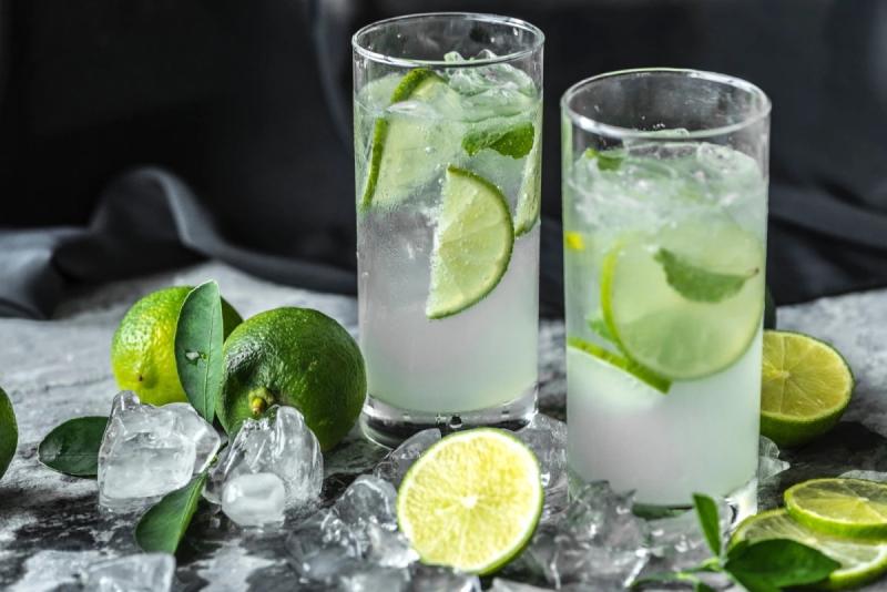 Nhịn ăn, uống chanh muối chữa ung thư, người đàn ông suy kiệt nghiêm trọng- Ảnh 1.
