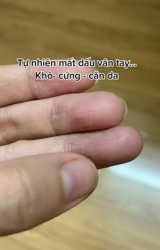 Chuyện tưởng đùa mà thật: Cứ đến mùa đông là trở thành "vô hình, mất danh tính" - máy chấm công không nhận, cửa nhà cũng không mở- Ảnh 2.