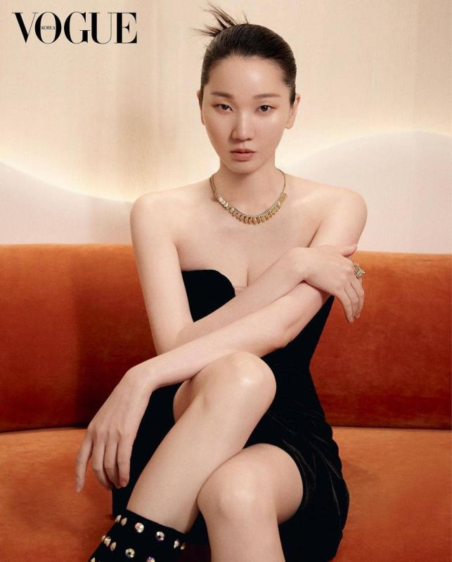 Sao Queen Of Tears kể chuyện bị bắt chụp ảnh khỏa thân thời làm người mẫu- Ảnh 2.
