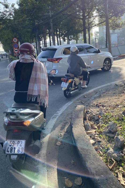Nhiệt độ giảm sâu, người dân TP Hồ Chí Minh bảo vệ sức khỏe ra sao?- Ảnh 3.