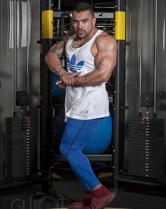 Nhà vô địch thể hình đột tử ngay giữa buổi tập, cả phòng gym bàng hoàng- Ảnh 2.