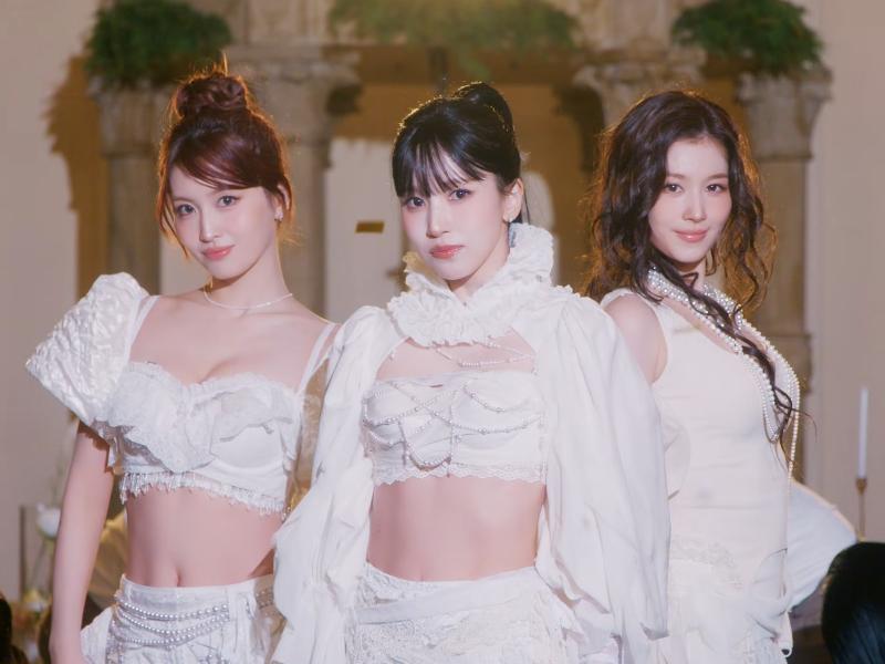 Showbiz có 3 mỹ nhân visual như tiên hạ phàm: Xuất hiện là hot, cần bảo tồn nhan sắc này ngay- Ảnh 3.