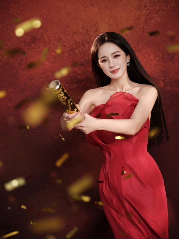 Đào mai nở rộ cũng thua mỹ nhân đẹp nhất 29 Tết: Visual nữ thần mùa xuân, càng ngắm càng vui phơi phới- Ảnh 1.