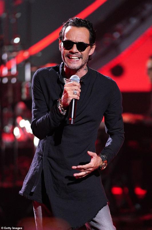 Nam ca sĩ chỉ nói 1 câu khiến mẹ chồng-nàng dâu nhà Beckham thù ghét nhau, nay lên tiếng về "sóng gió gia tộc" Beckham- Ảnh 1.