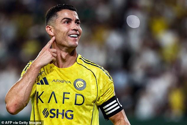 "Bom tấn" đã nổ: Ronaldo mở hầu bao tỷ đô mua đội bóng, vượt xa Messi cả về tài sản lẫn tầm nhìn- Ảnh 1.