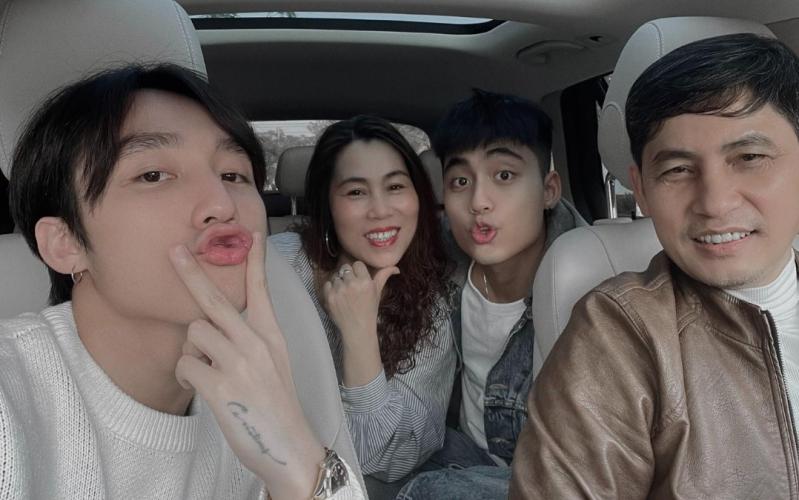 "Tóm dính" MONO tại nhà ở Hưng Yên, bố mẹ Sơn Tùng M-TP tất bật soạn sửa đón 2 con trai về ăn Tết- Ảnh 9.