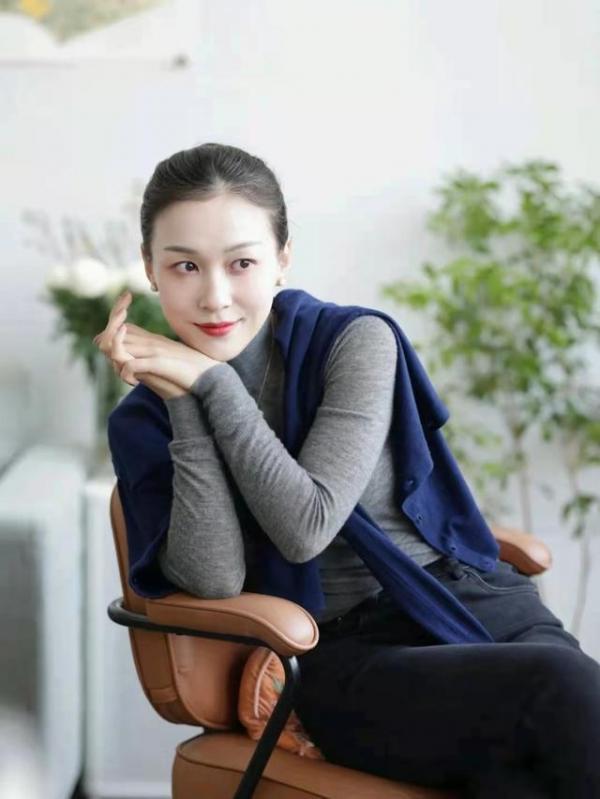 Phụ nữ ngoài 40 tuổi, đừng để phổi “khô”: 3 loại nước nên uống vào mùa xuân để ngừa ho, dưỡng ẩm và trẻ từ bên trong- Ảnh 1.