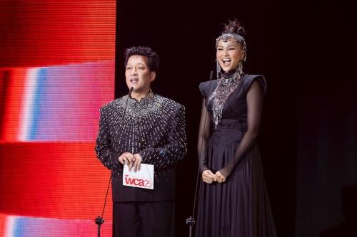 "Cú đúp" đỉnh nóc kịch trần của SOOBIN tại WeChoice Awards 2025- Ảnh 4.