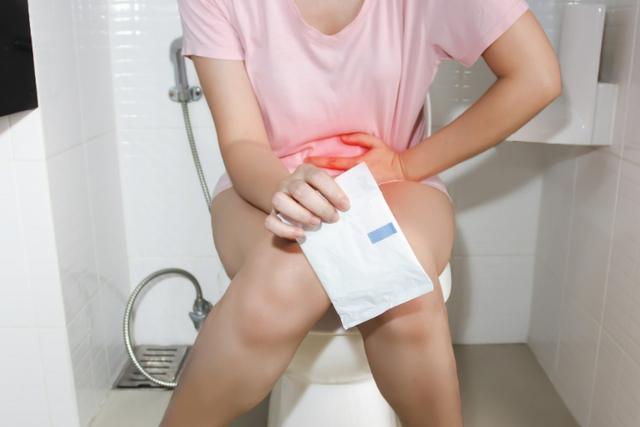 90% phụ nữ từng mắc ít nhất một trong những lỗi này khi dùng băng vệ sinh mà không hay biết: Sai lầm nhỏ nhưng ảnh hưởng cực lớn- Ảnh 1.