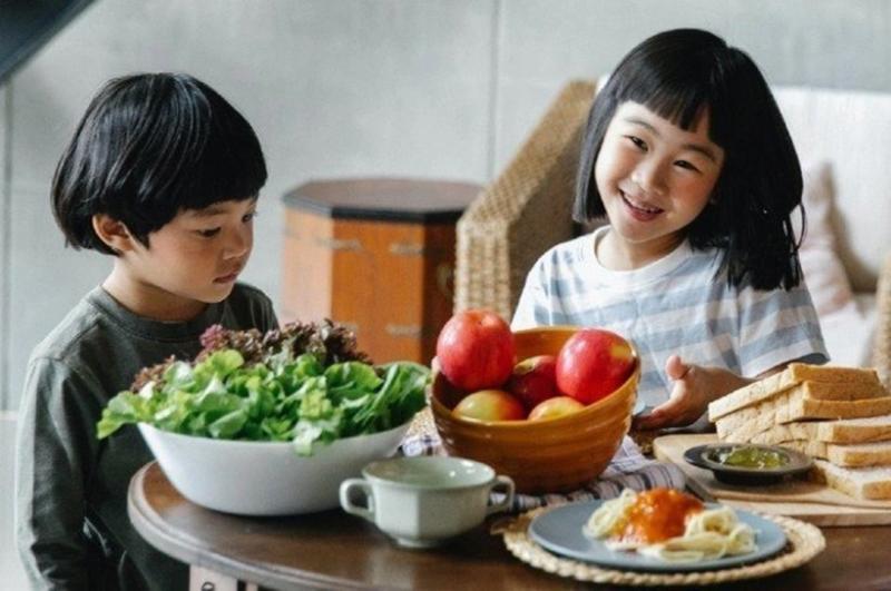 Trẻ nhỏ ăn Tết theo người lớn: Hệ tiêu hóa 