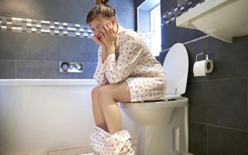 Khó đại tiện vì ăn quá nhiều thịt cá dịp nghỉ Tết? 5 loại trái cây là "thuốc bôi trơn đường ruột", loại đầu bảng nên ăn cả vỏ- Ảnh 3.